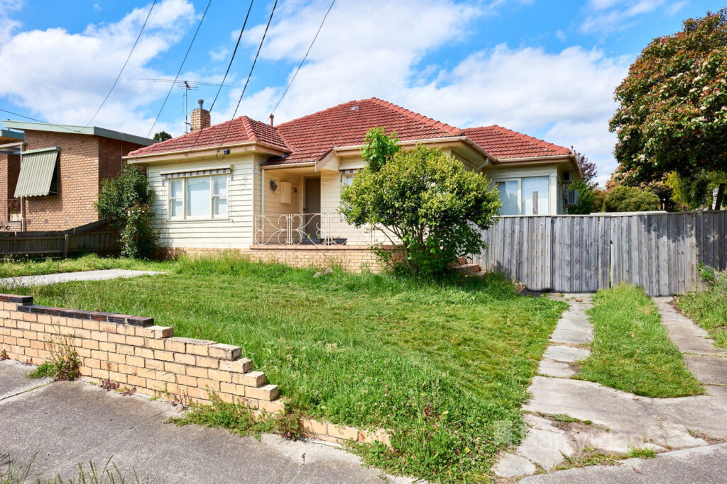 13 Bowmore Road Noble Park VIC 3174 Sold Barry Plant