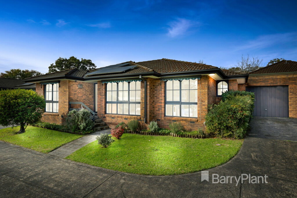 2 33 Boronia Road Boronia VIC 3155 Sold Barry Plant